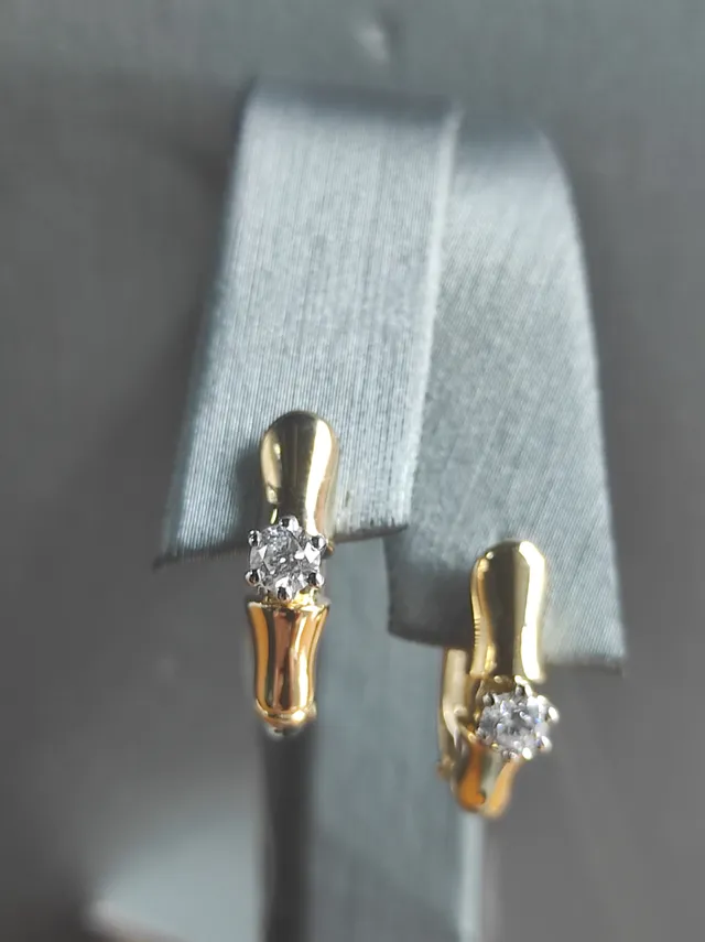 Серьги из золота 585 с бриллиантом