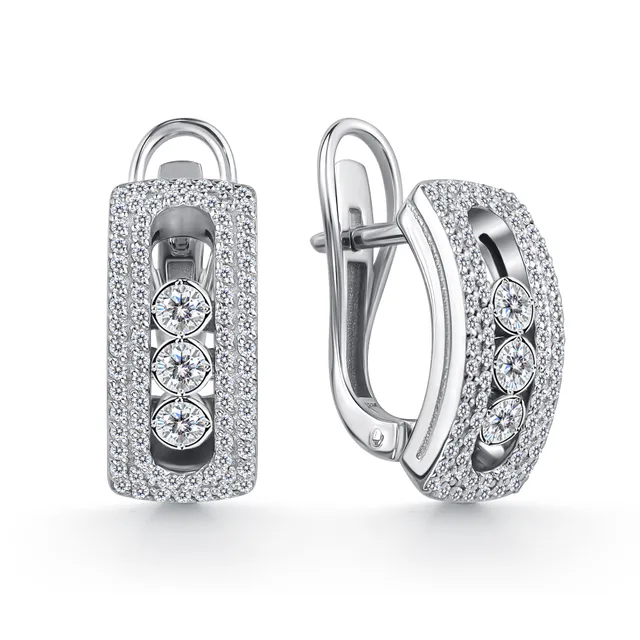 Серьги из золота 585 с бриллиантом