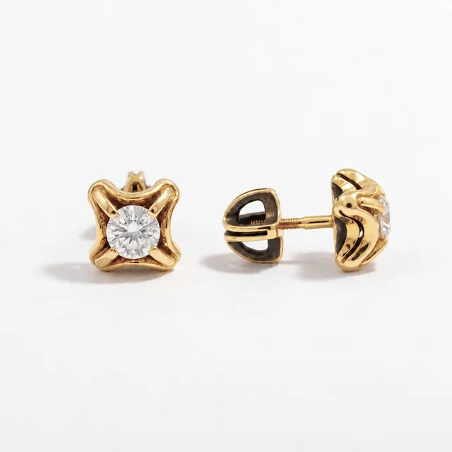 Серьги из золота 585 с бриллиантом